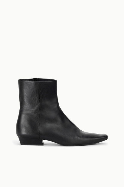 STAUD Shoes Wally Flat Ankle Boot Black