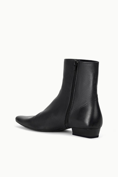 STAUD Shoes Wally Flat Ankle Boot Black