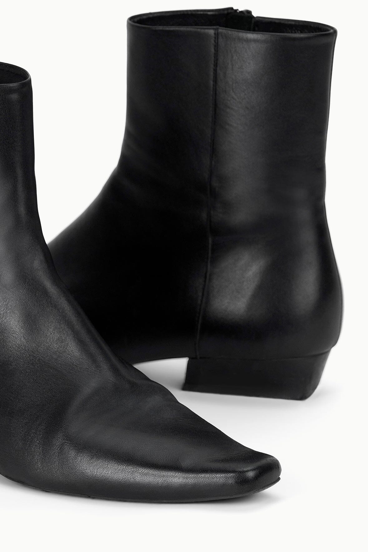 STAUD Shoes Wally Flat Ankle Boot Black