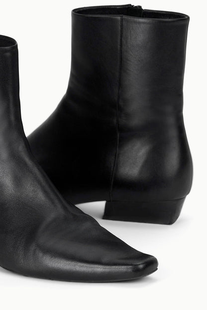 STAUD Shoes Wally Flat Ankle Boot Black